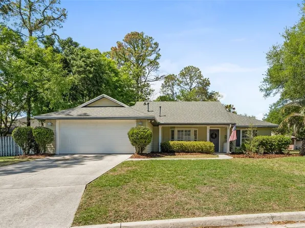 8406 SW 69th Pl, Gainesville, FL 32608