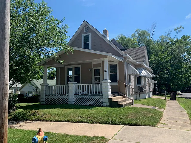 1110 W Virginia Ave photo 1