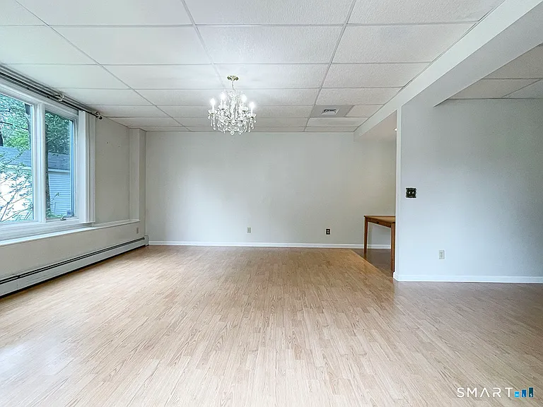 121 S Main St — Photo 16