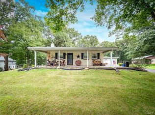 513 Mountain Top Ln, Allentown, PA 18103