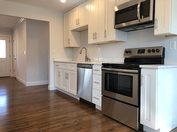 5th image of 2921 Ocean Ave