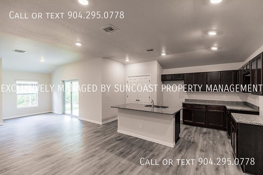1st image of 367 Greenbriar Blvd