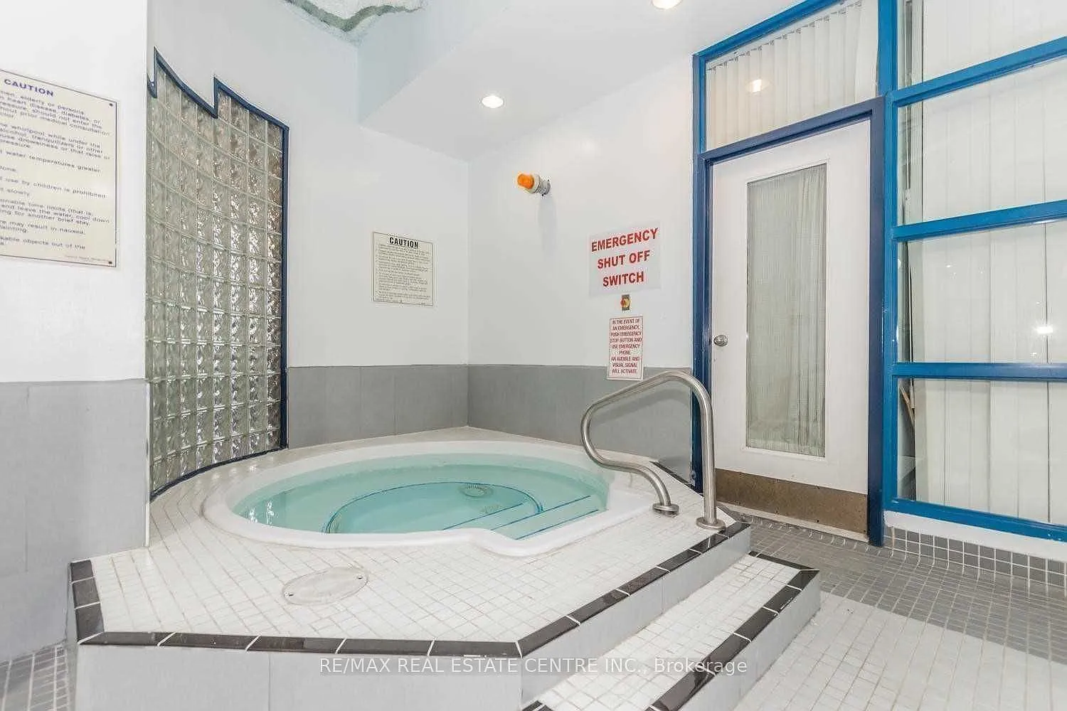 2 bed, $2,700 — Photo 2