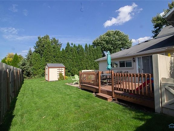 2nd image of 28521 Woodland Ave