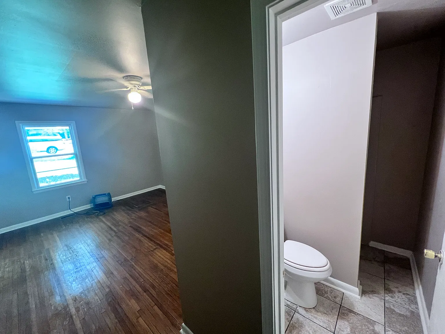 2 bed, 950 sqft, $975 — Photo 2