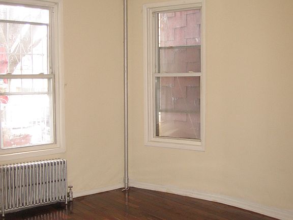 4th image of 1476 St Lawrence Ave Two Fam