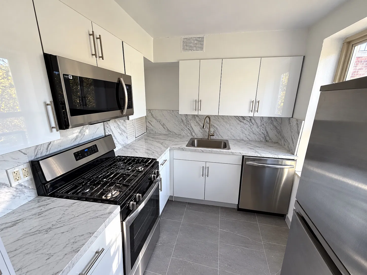 64th Ave, Fresh Meadows — Photo 3