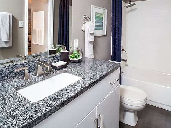 3rd image of 100 Heritage Pointe Rd #112B