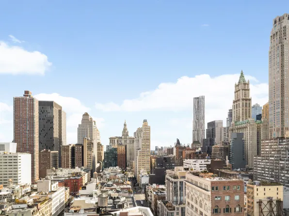 143 Reade Street image 11 of 29