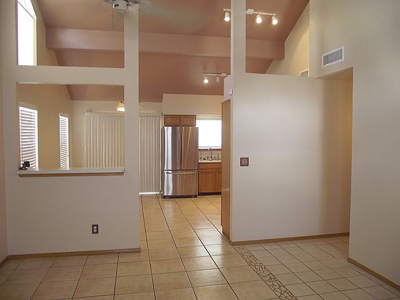 5th image of 4605 Loma De Plata Dr