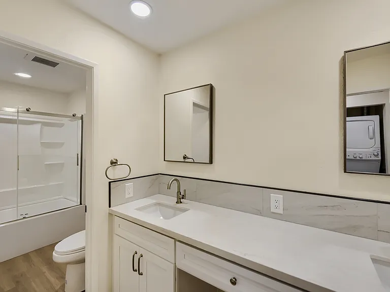 6116 Calle Mariselda #304 — Photo 10
