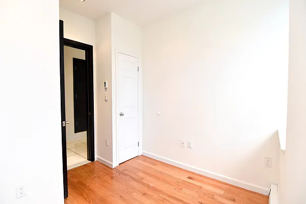 Rented by Bohemia Realty Group | media 13