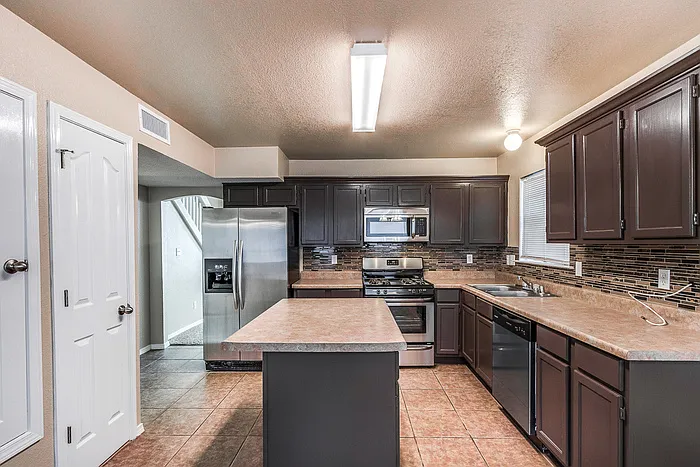10932 Duster Dr — Photo 8
