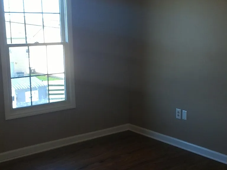 107 Mallory Ct — Photo 7