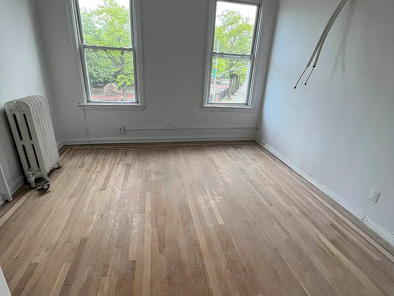 431 Metropolitan Ave #3 — Photo 6