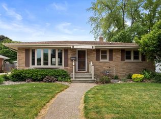 2541 80th Pl, Kenosha, WI 53143