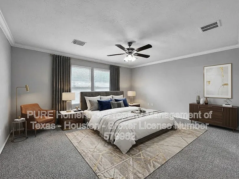 4 bed, 2.5 bath, 2796 sqft, $2,075 — Photo 4
