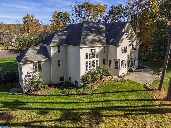 2nd image of 2820 Ashton Ct