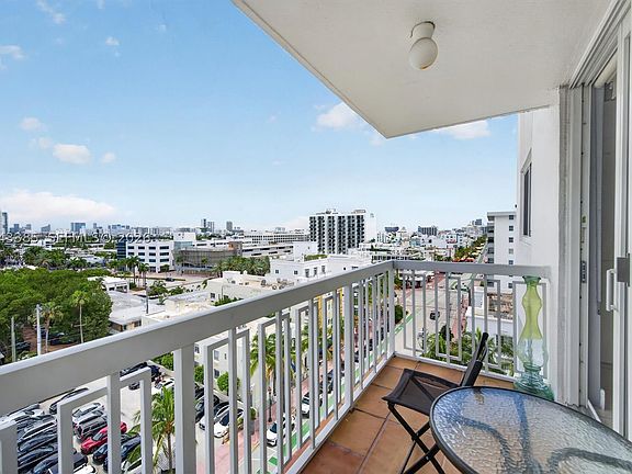 4th image of 401 Ocean Dr #1001