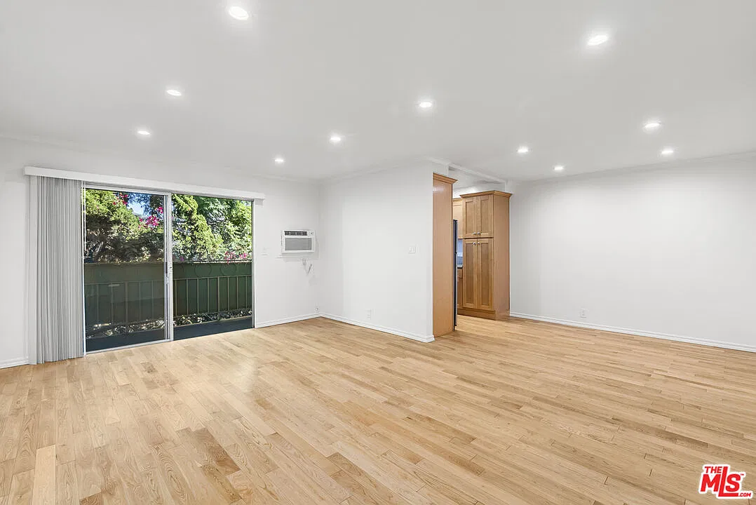 1 bed, 1.0 bath, 750 sqft, $2,695 — Photo 1