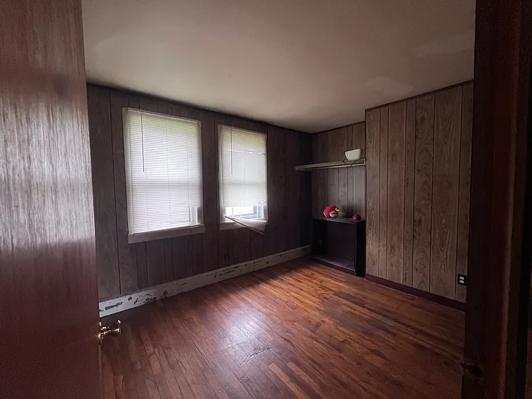 343 Bank St #C — Photo 10