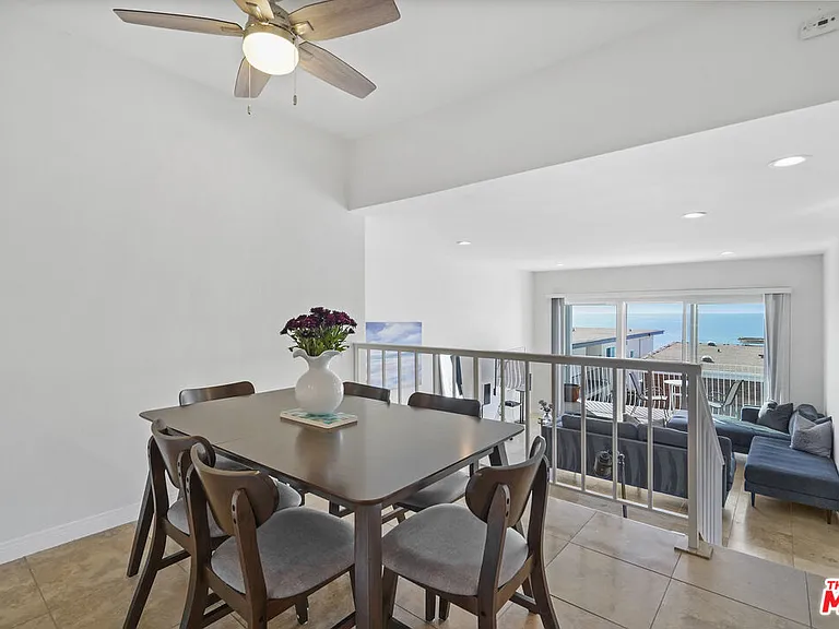 18103 Coastline Dr #7 — Photo 11