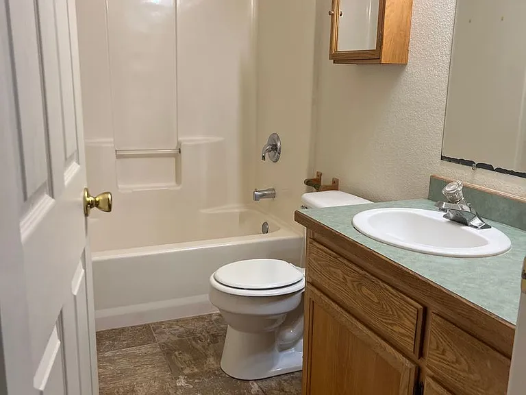 1493 Larissa Cir — Photo 8