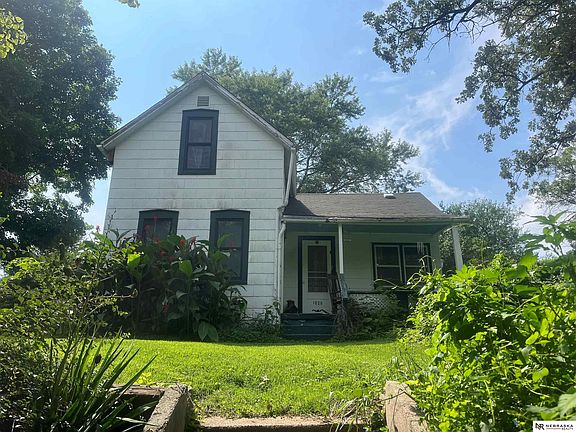 4th image of 1020 S 8th St