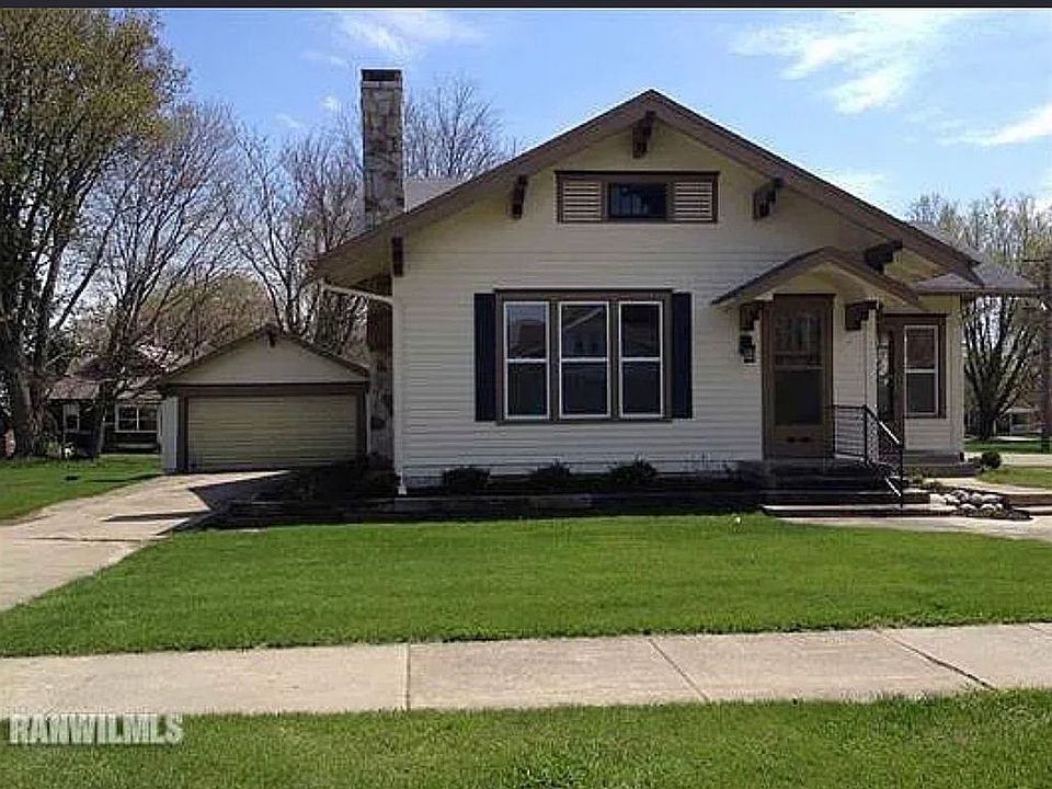 1st image of 402 N Division Ave