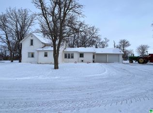 3872 Larch Ave, Hospers, IA 51238
