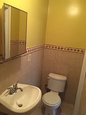 Rented by Zone Corp | media 18