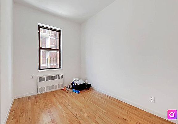 4th image of 309 E 85th St APT 5C