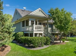 10573 Water Lily Ln, Woodbury, MN 55129
