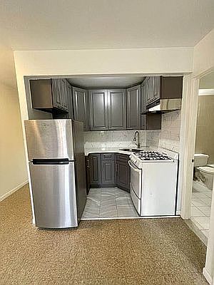 4th image of 101-19 Martense Ave #2
