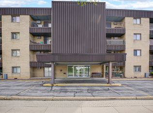 1133 S Finley Rd APT 310, Lombard, IL 60148