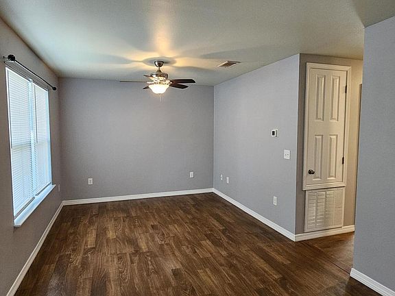 4th image of 702 Lynch St APT B