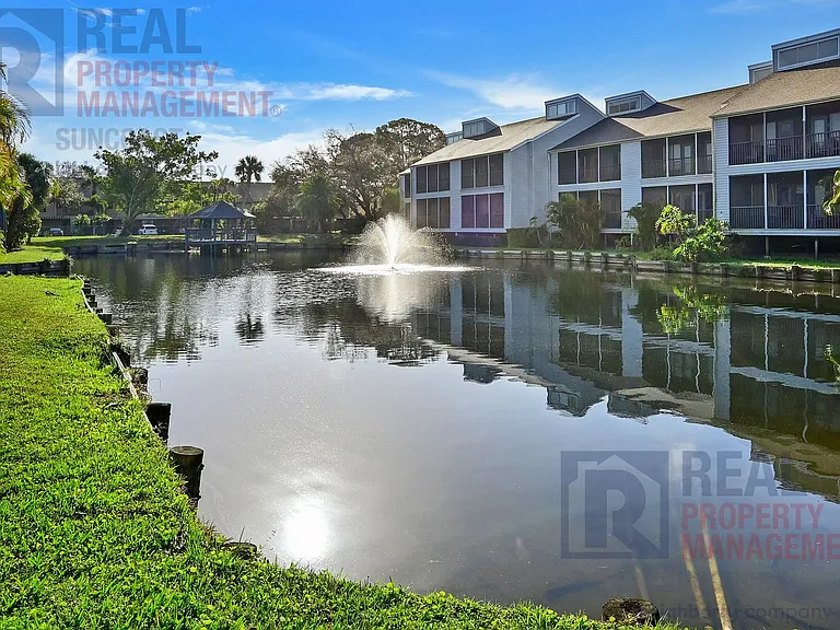 251 Fenwick Dr #14 — Photo 30