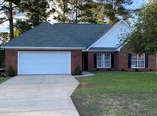 107 E Roxbury Rd, Dothan, AL 36305