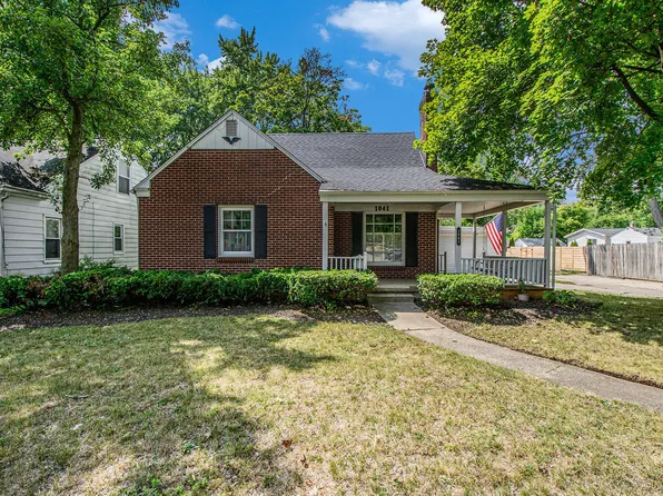 1041 Keneberry Way SE, East Grand Rapids, MI 49506