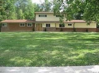 26620 Hendon Rd, Beachwood, OH 44122