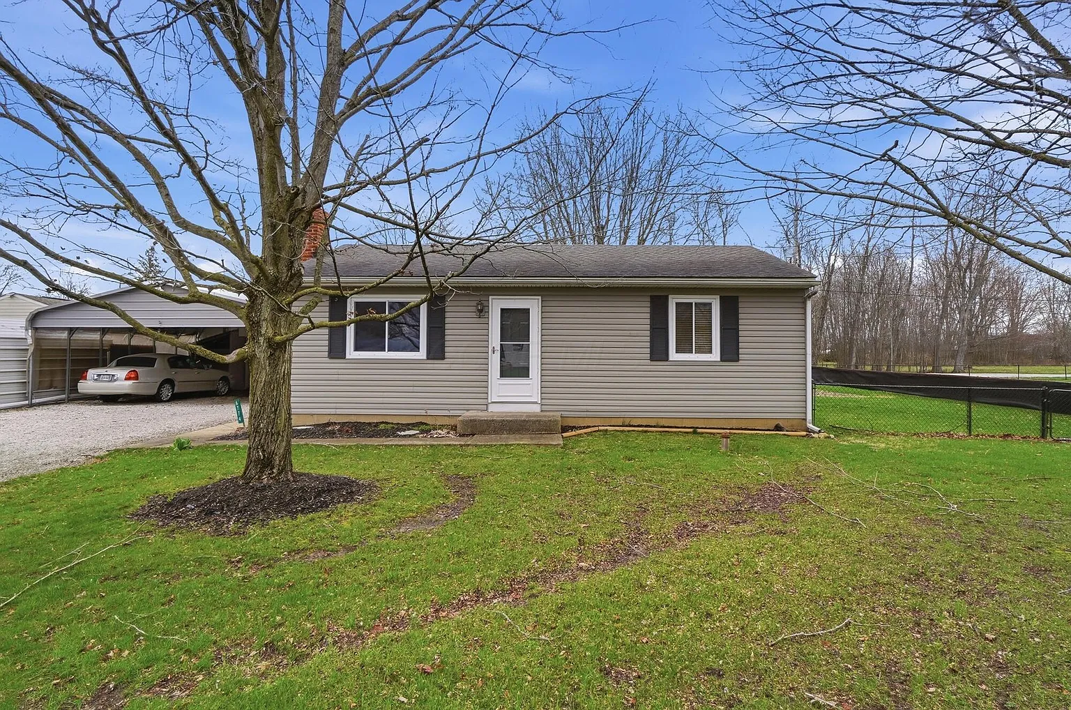 6774 Lewis Dr photo 1