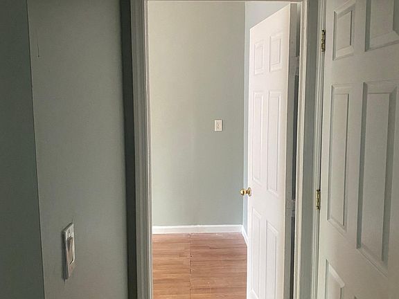 3rd image of 68 Birch St