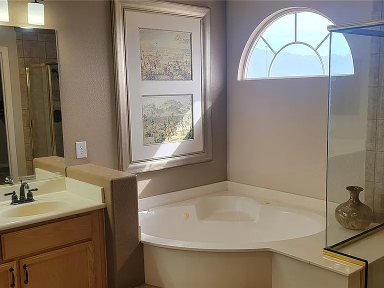8201 Mountain Heather Ct — Photo 21