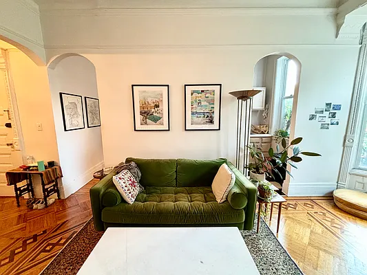 Rented by Garfield Realty  | media 12