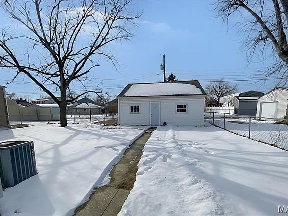 3rd image of 641 Washington Ave
