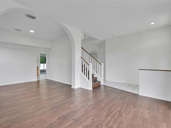 2nd image of 1101 Blufield Ave