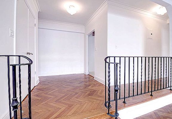 2nd image of 10 W 74th St APT 8a