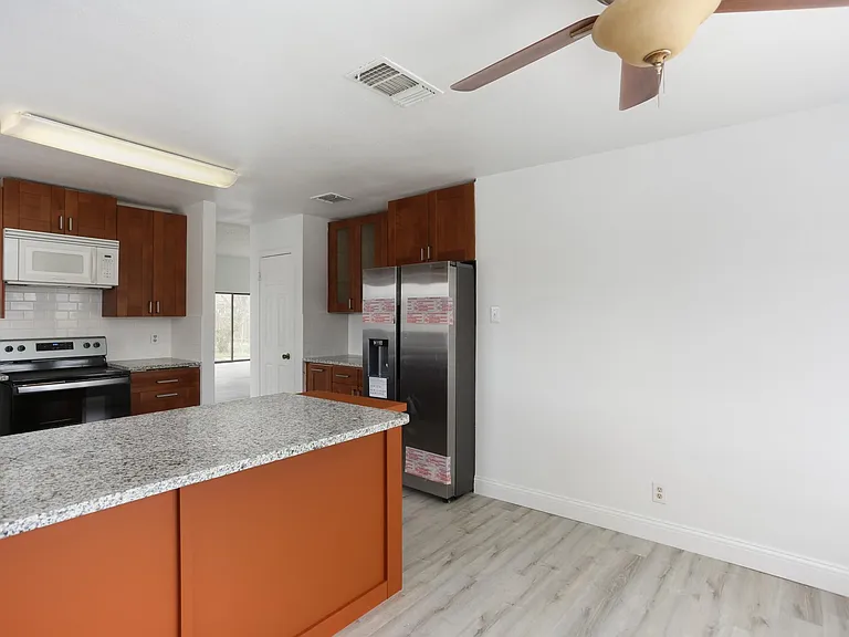 7107 Grassy Trl — Photo 11