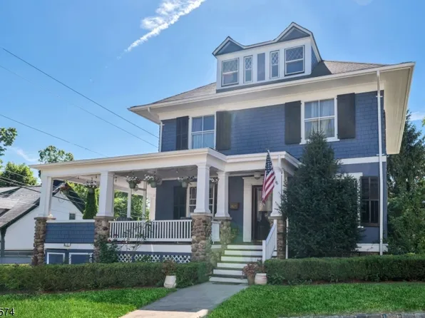 37 Olyphant Dr, Morristown Town, NJ 07960