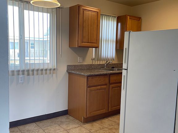 2nd image of 647 E 17th St APT 334